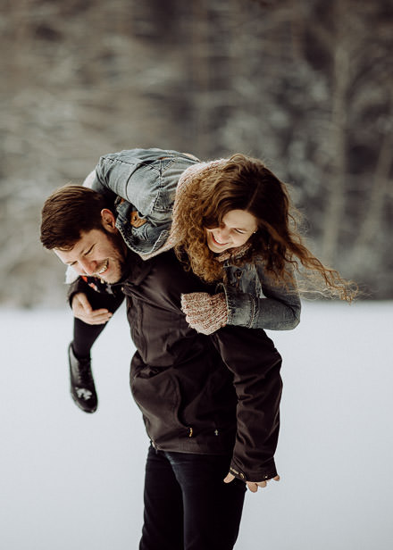 Lovestory im Schnee ↟ Wintershooting in Thüringen