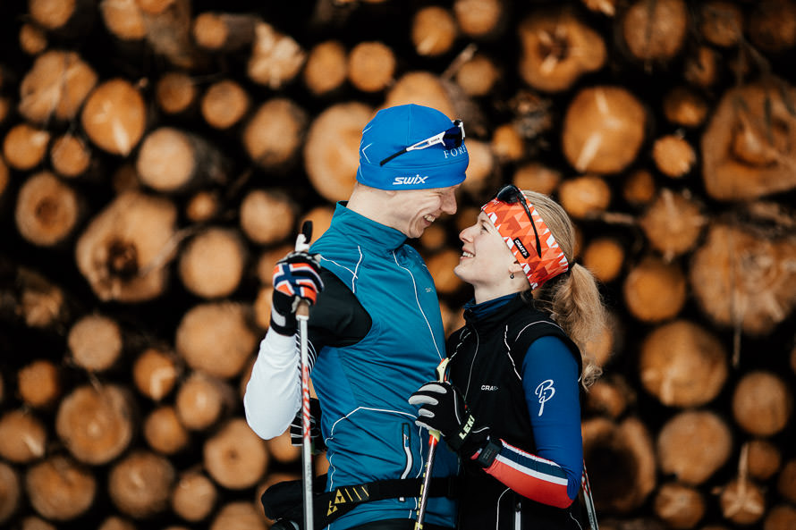 005 fotograf-paarshooting-schnee-ski-langlauf-thueringen