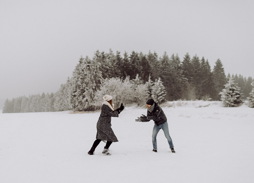 paarfotos-im-schnee wintershooting coburg 49