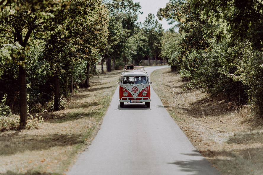 vw-bulli hochzeit-thueringen-groschwitz
